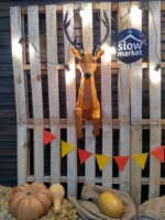 Papercraft de cerf sortant du mur en 3D