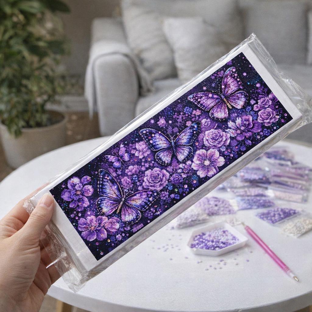 Broderie Diamant - Fleurs et Papillons en Violet