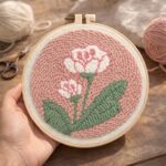 Punch Needle Fleurs blanches 2