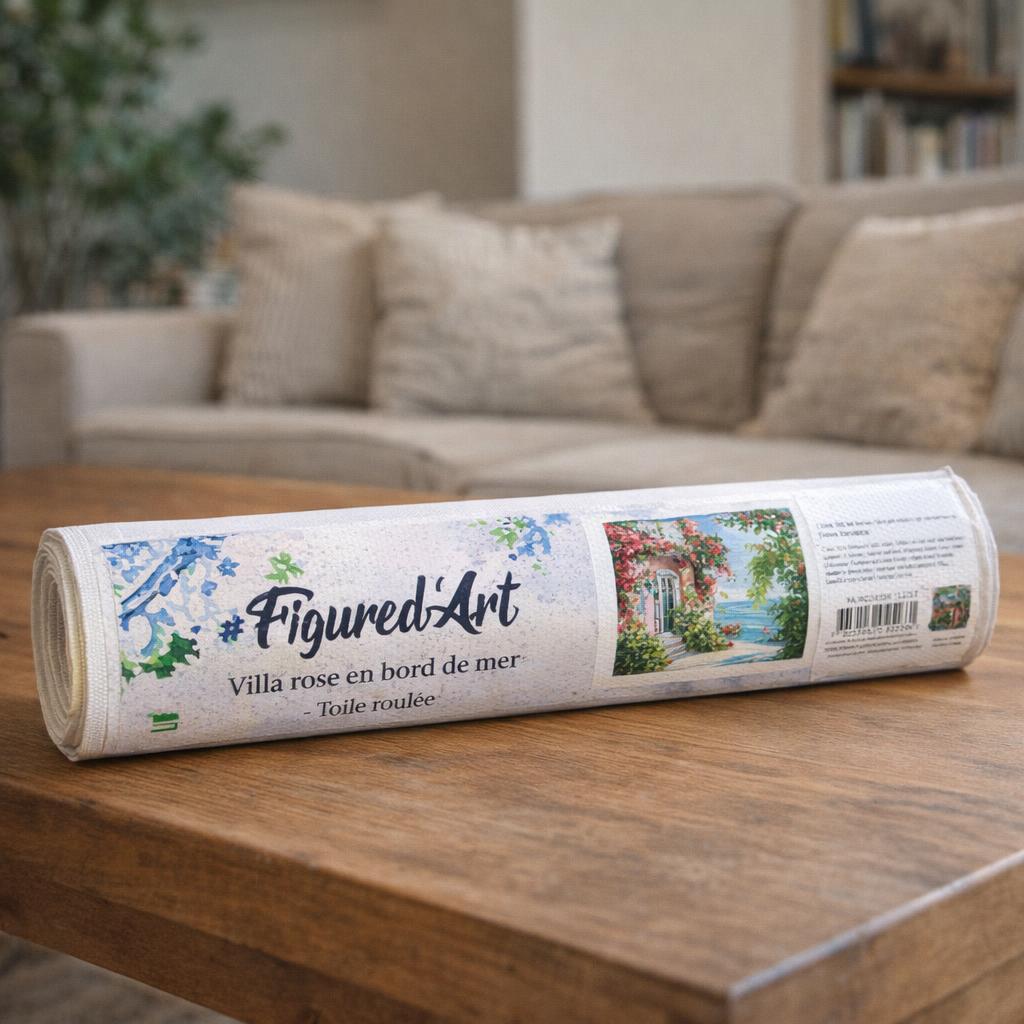 Villa rose en bord de mer - Toile roulée